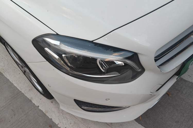 Used Mercedes-Benz B-Class 2015 B 200 Fashion Model
