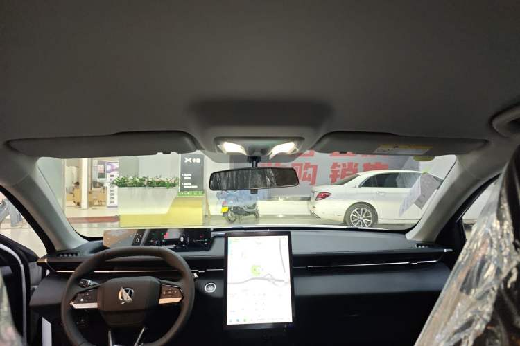 Used Changan Eado PHEV 2025 Smart New Blue Whale 145KM High-Energy Edition
