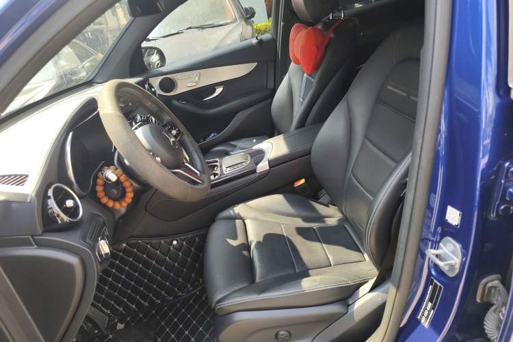 Used Mercedes-Benz GLC Coupe 2020 GLC 260 4MATIC Coupe SUV Left Front Seat