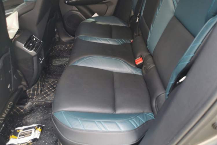 Used Lynk & Co 05 2020 2.0TD Two-Wheel Drive Shine Halo