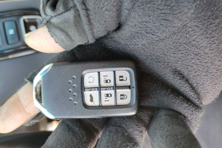 Used Honda Elysion 2022 2.0L eHEV Prestige Edition