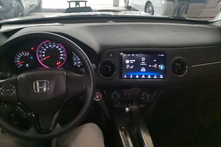 Used Honda XR-V 2017 1.8L EXi CVT Comfort Version Center Console