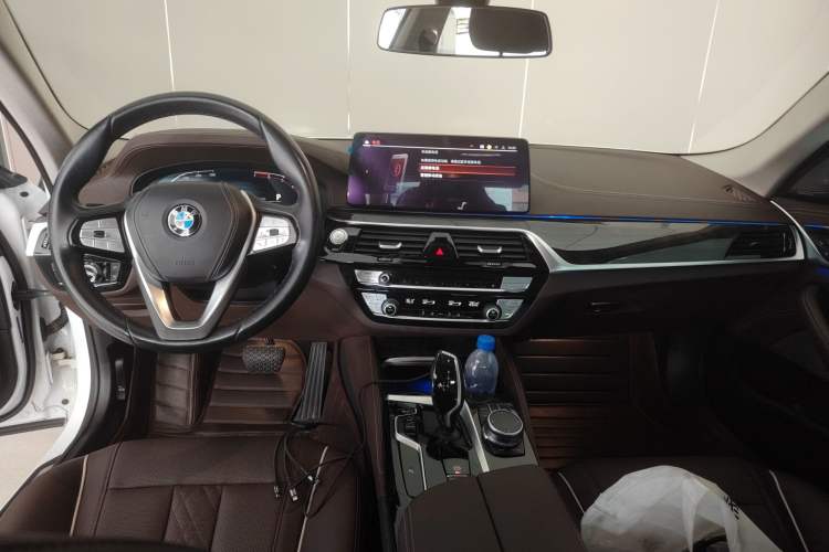 Used BMW 5 Series 2021 525Li Luxury Package Center Console