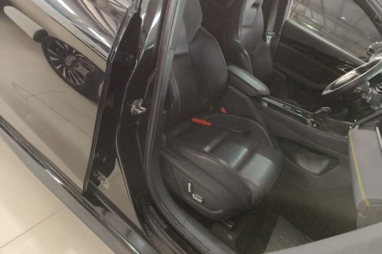 Used Lynk & Co 03 2023 2.0TD DCT JingPro