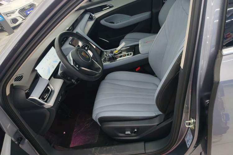 Used Hongqi H5 PHEV 2025 130 Super Hybrid Version Left Front Seat