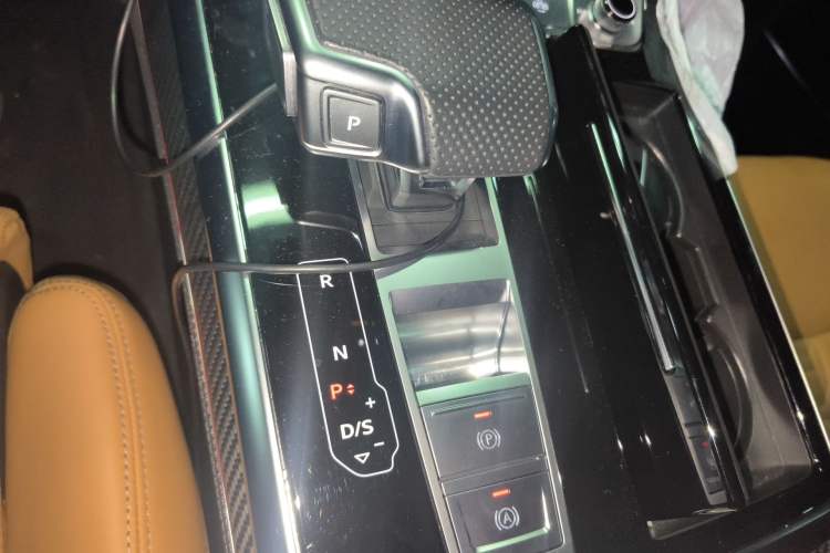 Used Audi RS Q8 2022 RS Q8 4.0T Gear Lever