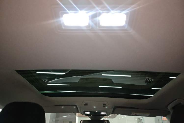 Used Volkswagen Lamando 2024 Lavida L 280TSI DSG Trendy Spicy Edition Headliner