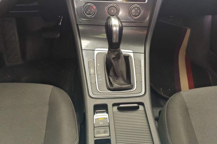 Used Volkswagen Golf 2020 200TSI DSG Comfortable and Ambitious Edition