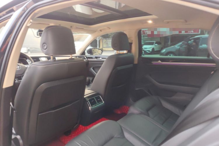 Used Volkswagen Phideon 2019 380TSI Two-Wheel Drive Business Edition China VI Standard
