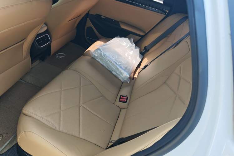 Used Geely Galaxy L6 2023 60km PLUS Left Rear Seat