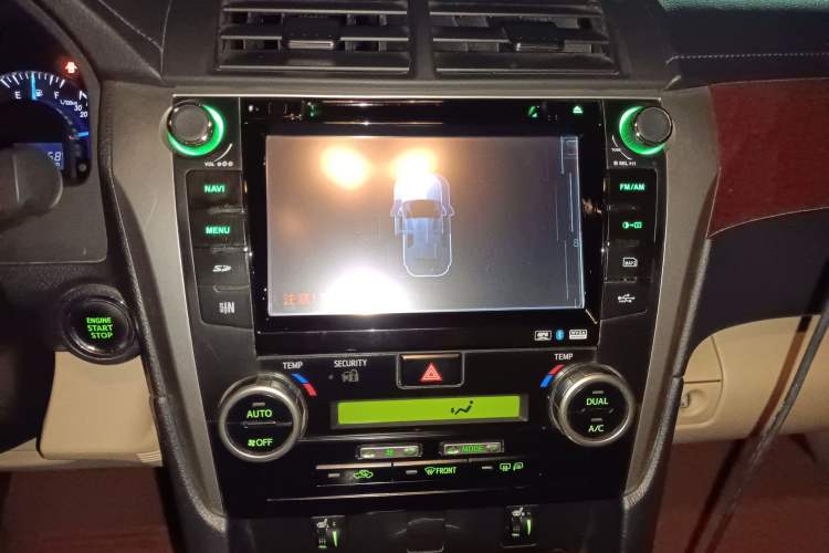 Used Toyota Camry 2012 2.5G Luxury Edition
