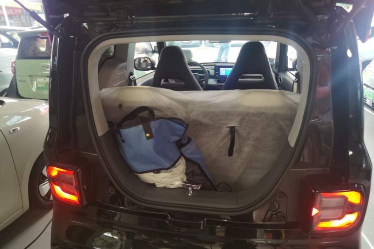 Used Geely Galaxy Panda 2025 210km Panda Kart Trunk