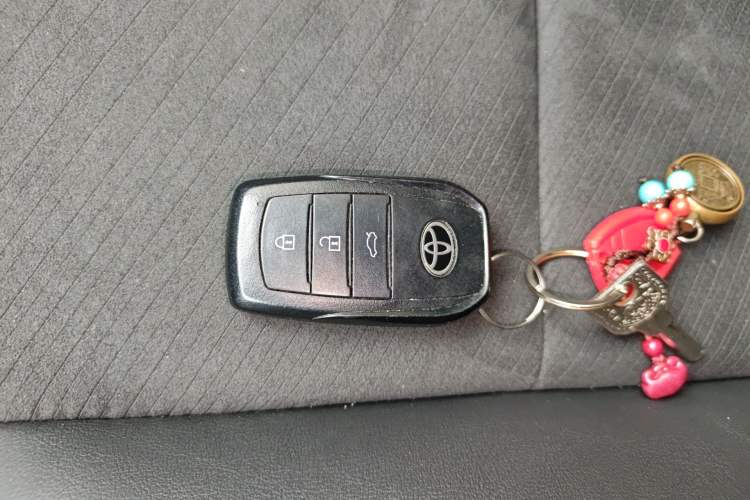 Used Toyota Camry 2024 Dual-Motor 2.0HS Sport Edition Interior 1