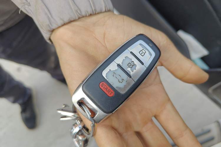 Used JMC Yusheng S350 2016 2.0T Automatic Two-Wheel Drive Gasoline Luxury Edition 5 Seats