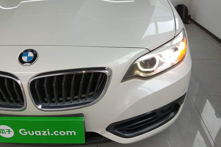 Used BMW 2 Series 2018 220i Convertible Coupe Sports Design Package