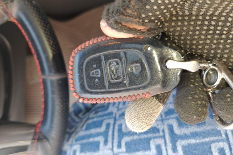 Used Hyundai Elantra (5th Generation / Langdong) 2013 1.6L Automatic Leading Model Vehicle Key