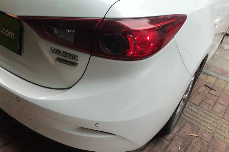 Used Mazda 3 Axela 2017 Sedan 1.5L Automatic Comfort Model Emission Standard China V