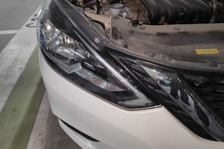 Used Nissan Sylphy 2021 Classic 1.6XE CVT Comfort Edition Right Front Headlight