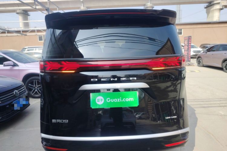 Used Denza D9 2022 DM-i 970 Four-Wheel Drive Prestige Model