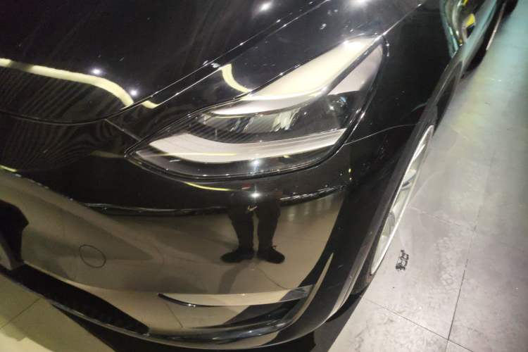 Used Tesla Model Y 2021 Long-Range All-Wheel-Drive Version