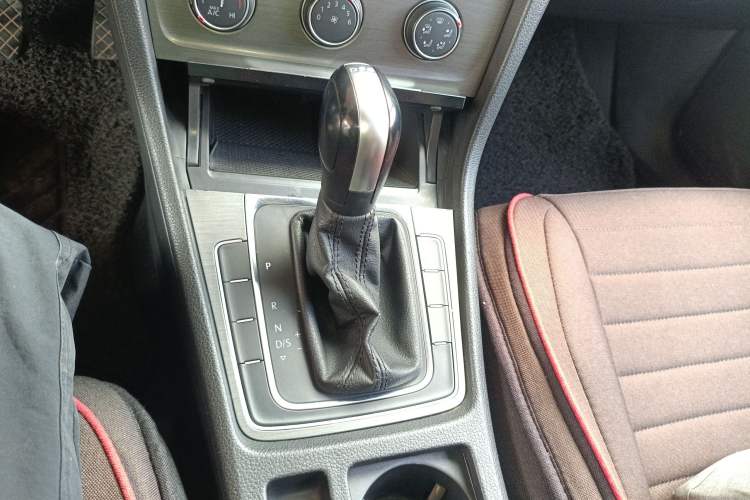 Used Volkswagen Golf 2014 1.4TSI Automatic Comfort Model
