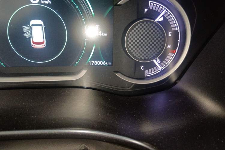 Used Hyundai Santa Fe 2019 380 TGDi TOP Automatic All-Wheel Drive Flagship (HTRAC) – China VI Standard
