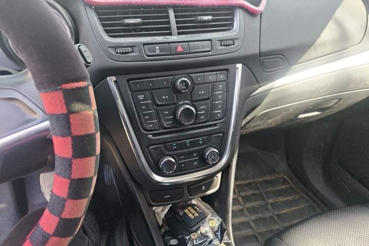 Used Buick Encore 2015 1.4T Automatic Two-Wheel Drive Urban Elite Version