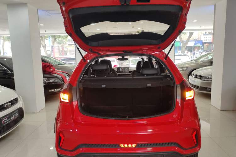 Used Geely Auto Vision X3 2021 PRO 1.5L CVT Deluxe Model
