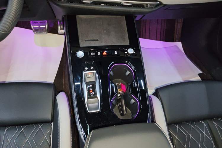 Used Audi A5L 2026 2.0T Sport Plus Gear Lever