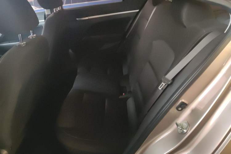 Used Hyundai Elantra (6th Generation / Lingdong) 2016 1.6L Automatic ZhiXuan – Elite Version Left Rear Seat