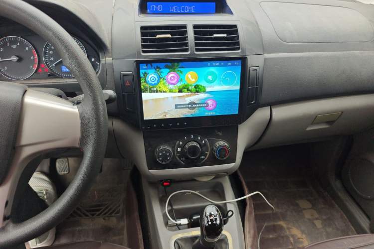 Used BAIC Weiwang M20 2017 1.5L M20S Basic Version DAM15DL Audio And AC Panel