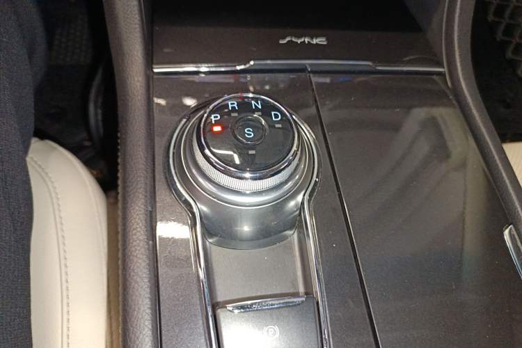 Used Ford Taurus 2015 EcoBoost 245 Luxury Model