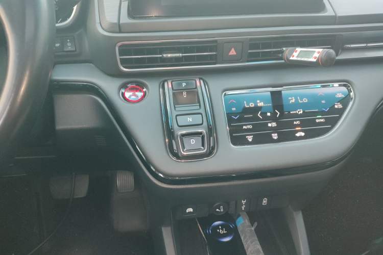 Used Honda Elysion 2022 2.0L eHEV Luxury First Edition
