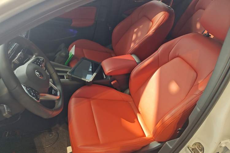 Used Volkswagen Golf 2023 Facelift 280TSI DSG R-Line Lite