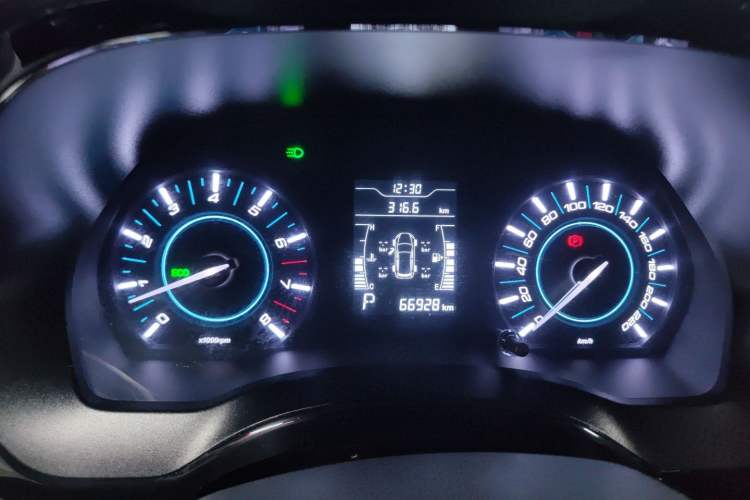 Used Chery Tiggo 3 2016 1.6L CVT ZhiShang Edition Instrument Cluster