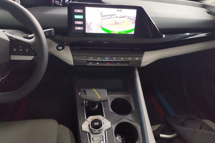 Used CHANGAN UNI-V iDD 2023 Zhidian iDD 1.5T 113km Smart & Fun Version (Rapid Edition)