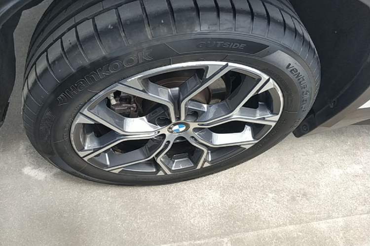 Used BMW X1 2020 sDrive25Li Leading Model
