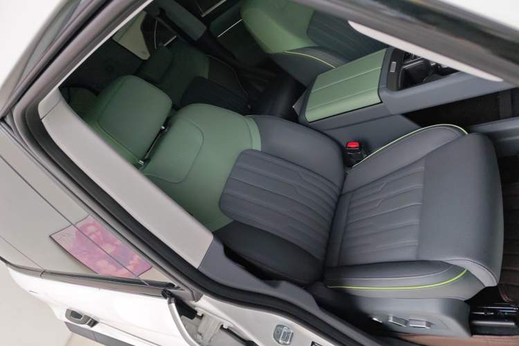 Used BAIC Off-Road BJ40 Electric Drive 2025 Standard Edition Right Front Seat