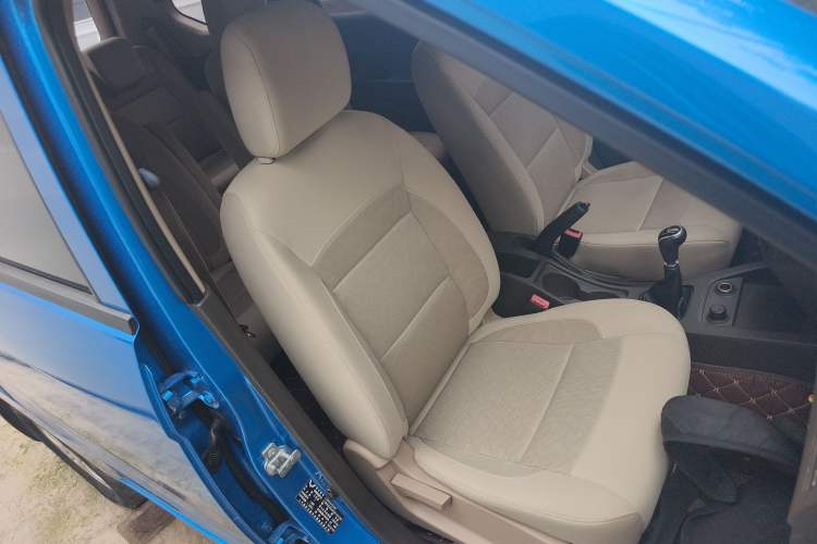 Used Wuling Hongguang 2014 1.2L S Standard Version China IV Standard