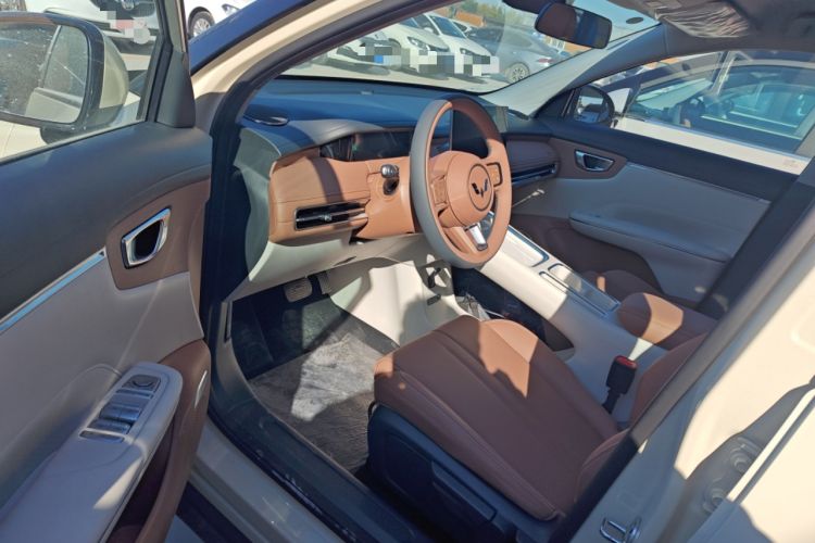 Used Wuling Bingo S 2025 Model 325km Deluxe Edition