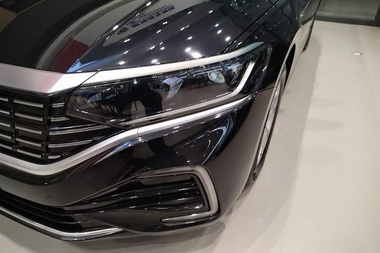 Used Volkswagen Passat New Energy 2025 430 PHEV Hybrid Business Edition Left Front Headlight