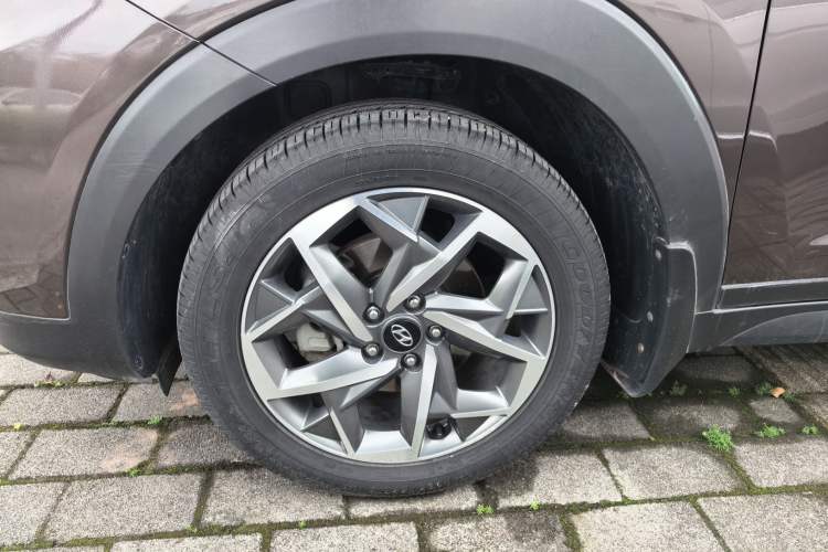 Used Hyundai Tucson 2019 280TGDi Dual-Clutch Two-Wheel Drive Fashion Edition China V Standard Left Front Wheel Hub