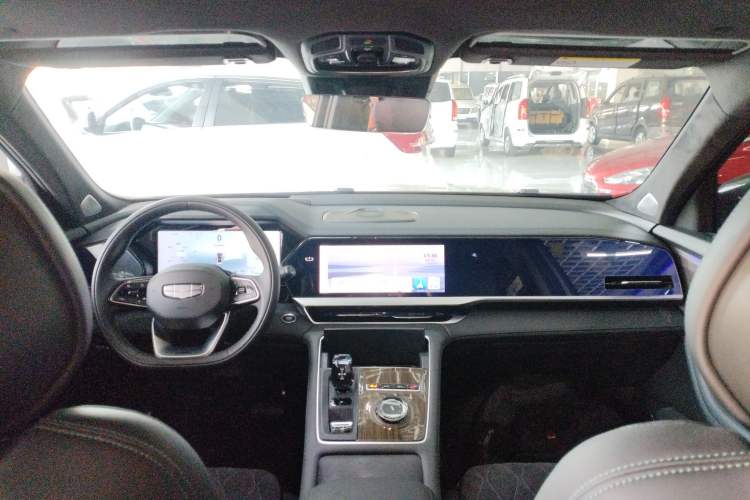 Used Geely Auto Monjaro L 2025 Dongfang Yao 2.0TD Automatic Lanxing Edition
