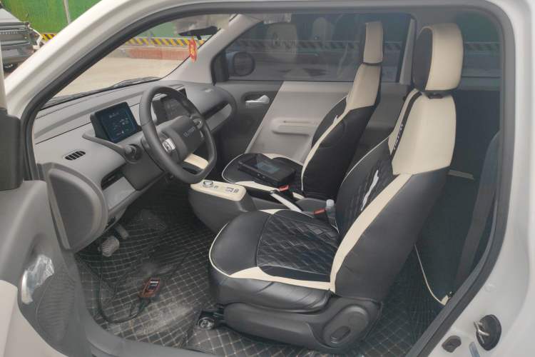 Used CHANGAN NEVO Lumin 2025 205km Refreshing Edition
