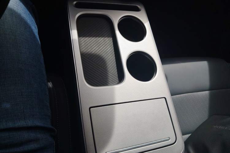 Used AION Y 2023 Younger Star Edition Gear Lever