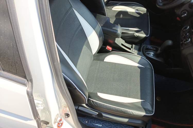 Used Honda Fit 2018 1.5L CVT Comfort Version Right Front Seat