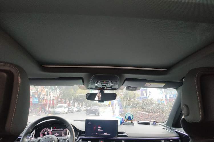 Used Audi A4L 2023 40 TFSI Luxury Dynamic Model
