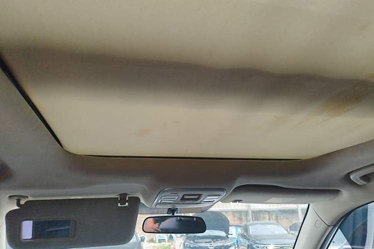 Used Geely Auto Emgrand X7 Sport 2020 1.8TD DCT Two-Wheel Drive Smart Connect 4G-Enabled Version
