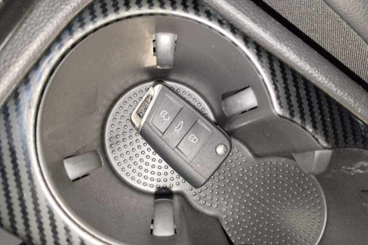 Used Volkswagen Touran 2018 Volkswagen Touran L 280TSI DSG Luxury Edition 7 Seats
