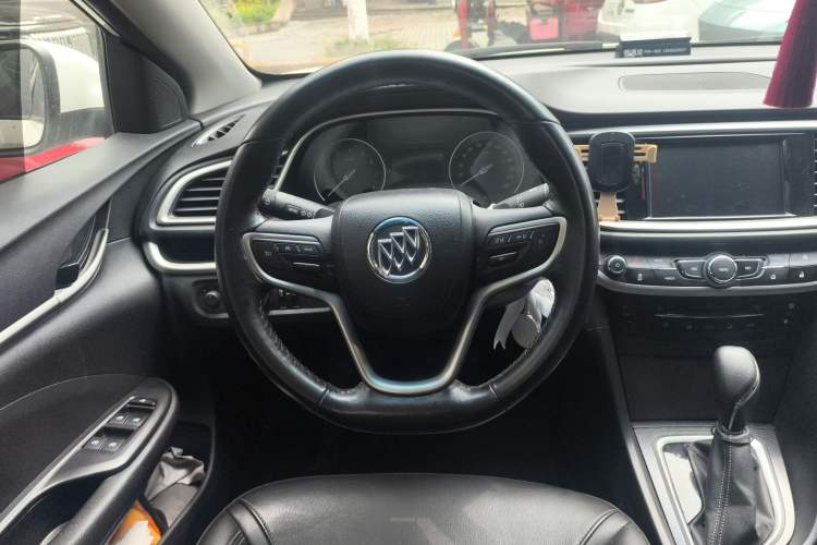 Used Buick GT 2019 18T Automatic Connected Elite Model China VI Standard Steering Wheel